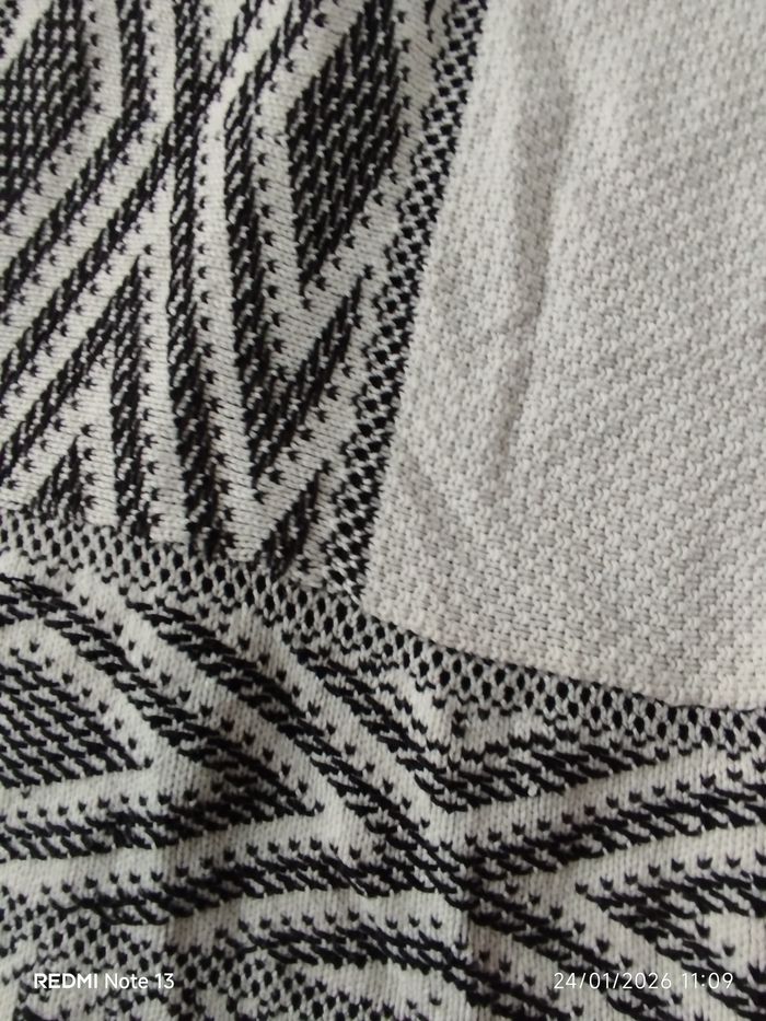 Gilet long t.M noir et blanc ethnique - photo numéro 5