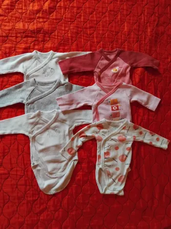 Lot bodies naissance 0mois