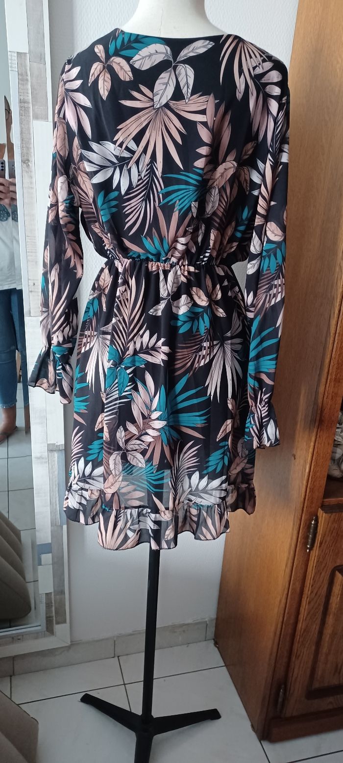 Très jolie robe femme T U - photo numéro 8