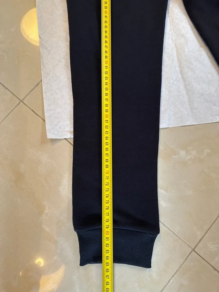 Bas de jogging de la marque Hurley taille 10/12 ans neuf - photo numéro 13