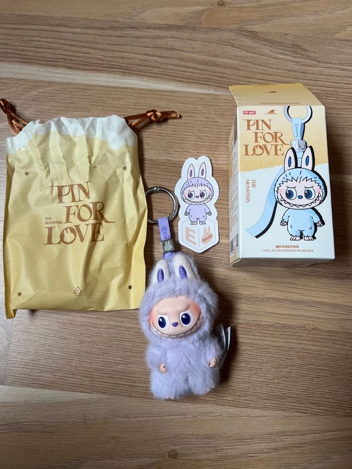 Labubu Pin for Love E