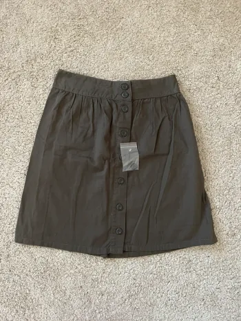 Jupe boutonnée kaki taille 40💫Bancheporte