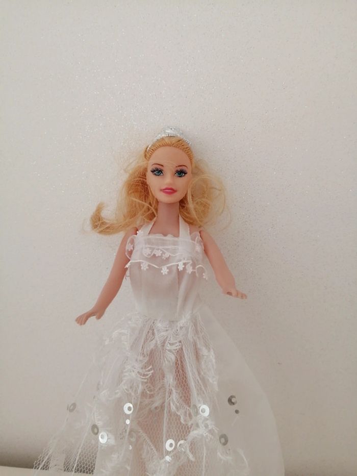 Poupée barbie - photo numéro 2