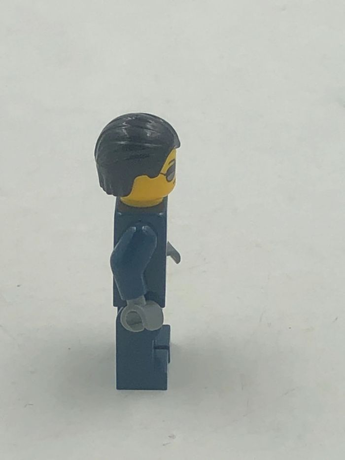 Figurine Lego City policier - photo numéro 4