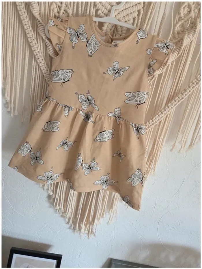 😍 magnifique robe enfant bébé fille 9 mois neuve - photo numéro 2