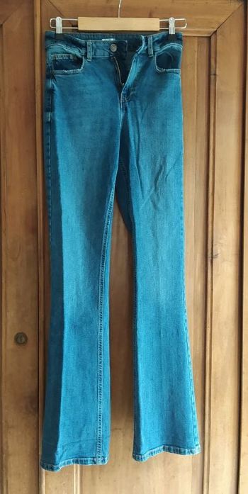 Jean flare Kiabi taille 36.