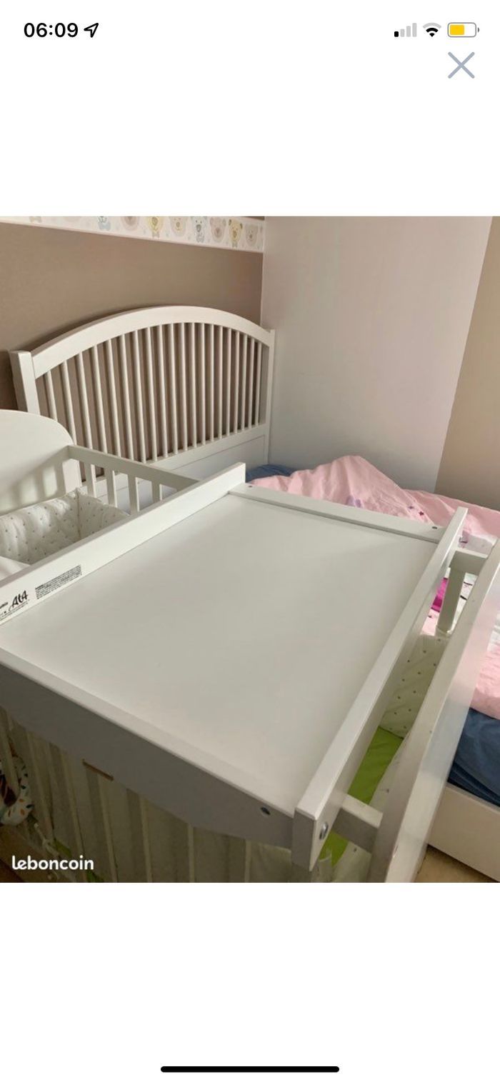 Plan à langer avec son matelas - photo numéro 2