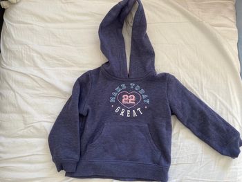 Pull a capuche young dimension 2 ans / 3 ans