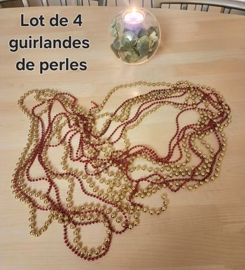 Lot de 4 guirlandes de perles