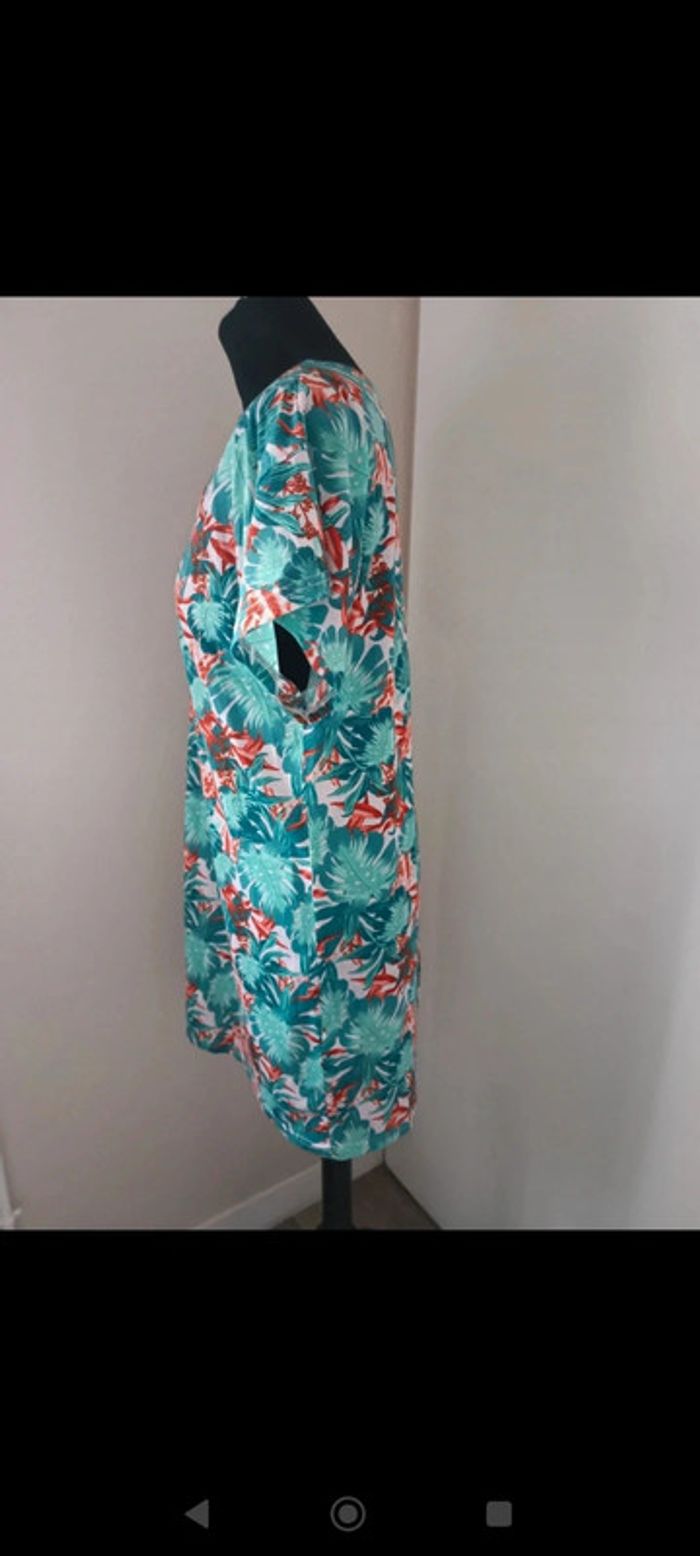 Robe fleurie 36/38 - photo numéro 2