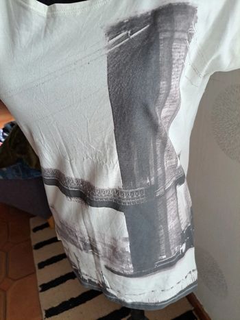 tee-shirt beige