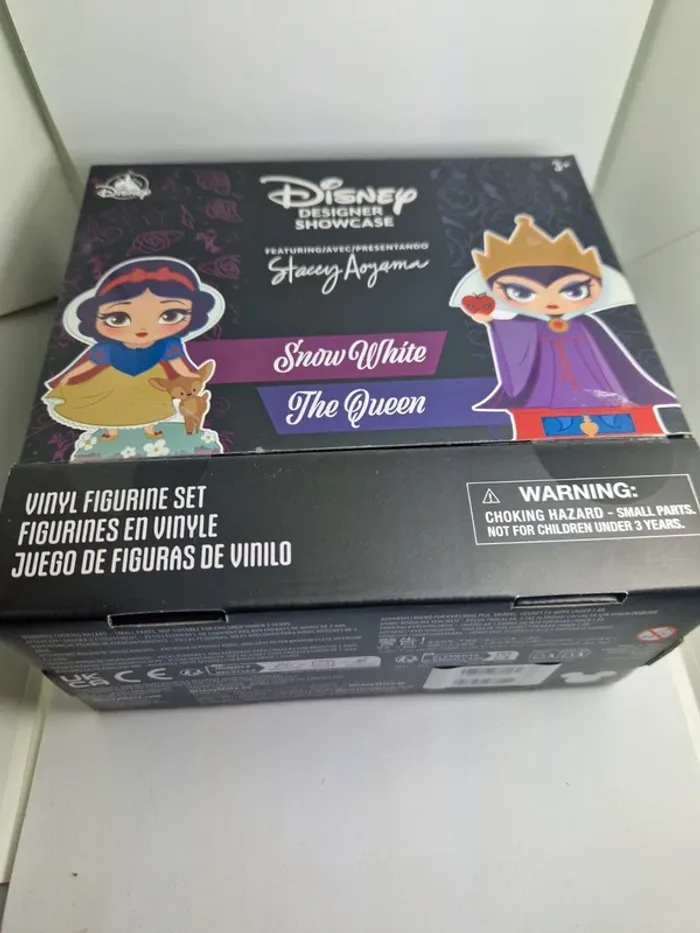 D307 Snow White and Evil Queen Disney Designer Showcase Vinyl Figurine
