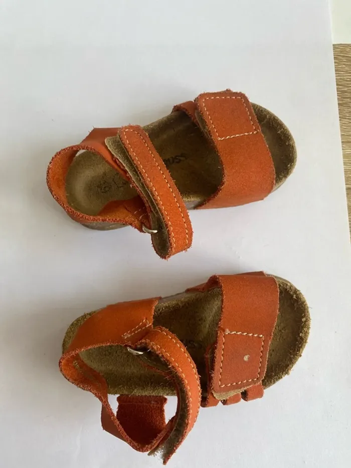Sandale taille 19 - photo numéro 2