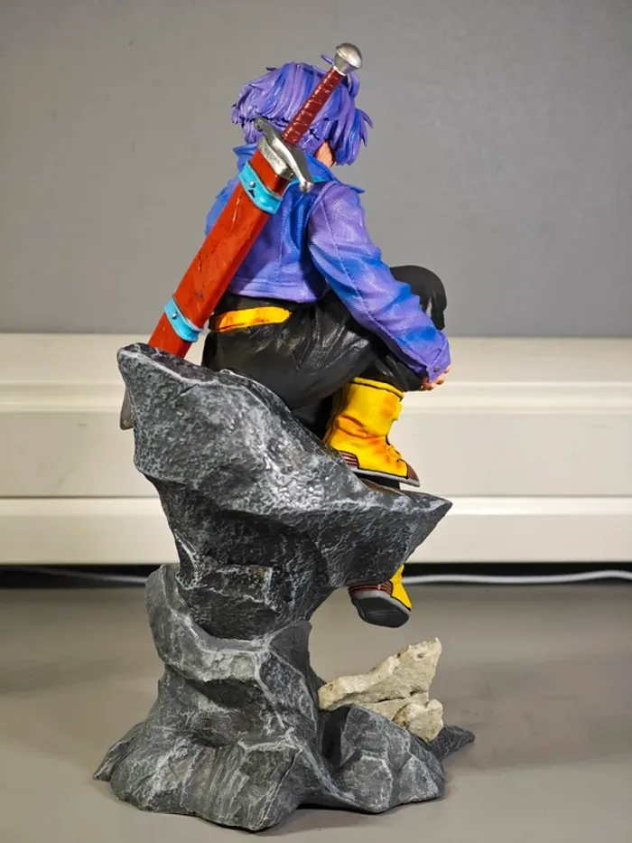 Figurine Dragon Ball Z : Mirai Trunks 26cm neuve avec boîte - photo numéro 6