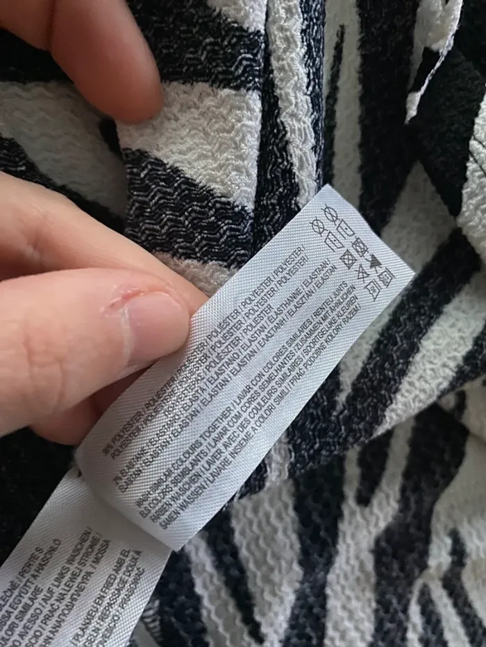 Robe zèbre neuve Primark T42 - photo numéro 7