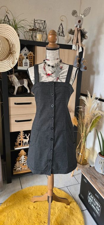 Superbe robe chasuble à bretelles grise neuve