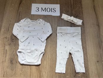 Ensemble body + legging + bandeau petit 3 mois