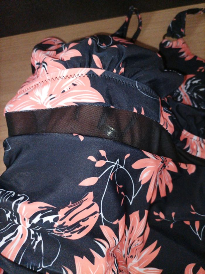 Maillot de bain neuf - photo numéro 2