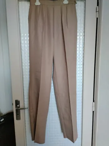Pantalon neuf femme 46