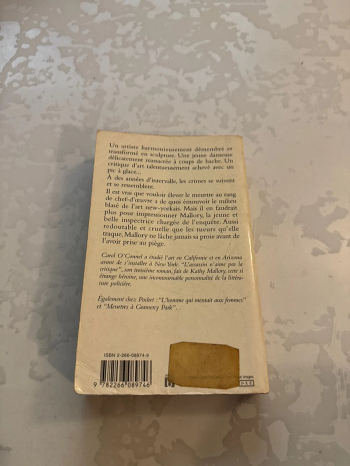 Livre l’assassin n’aime pas la critique - Carol O ‘ Connell - photo numéro 5