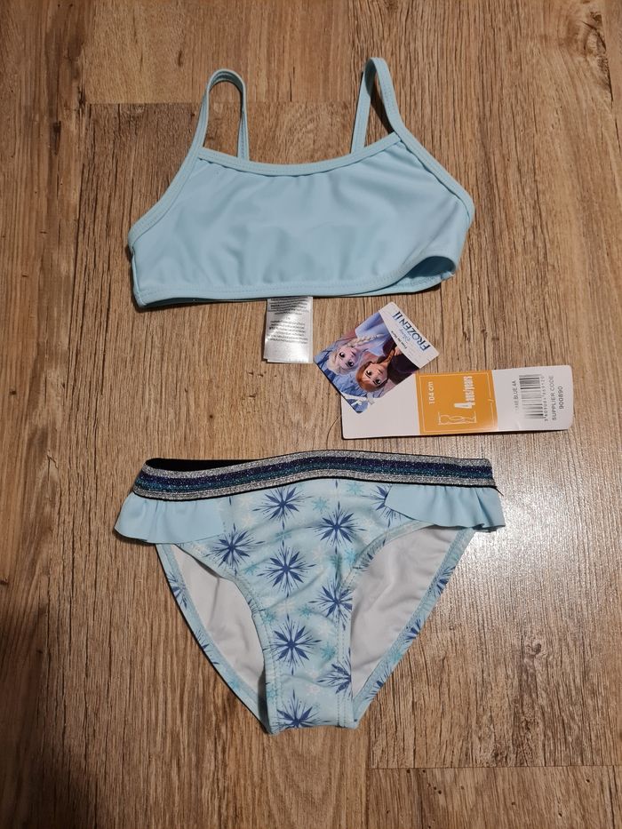 Maillot de bain 2 pièces disney Frozen 2 reine des neiges Taille 4ans neuf