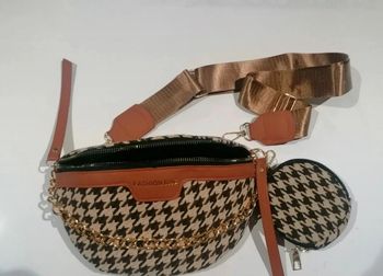 Sac banane avec porte monnaie assortie 👜