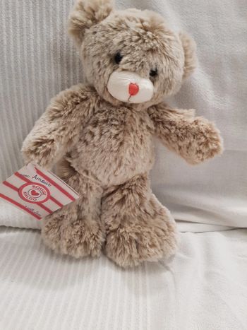 Ourson beige sable Rouge Kaloo