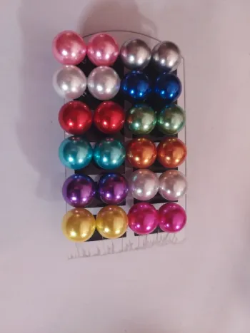 Lot de 12 paires de  boucles d'oreilles perles