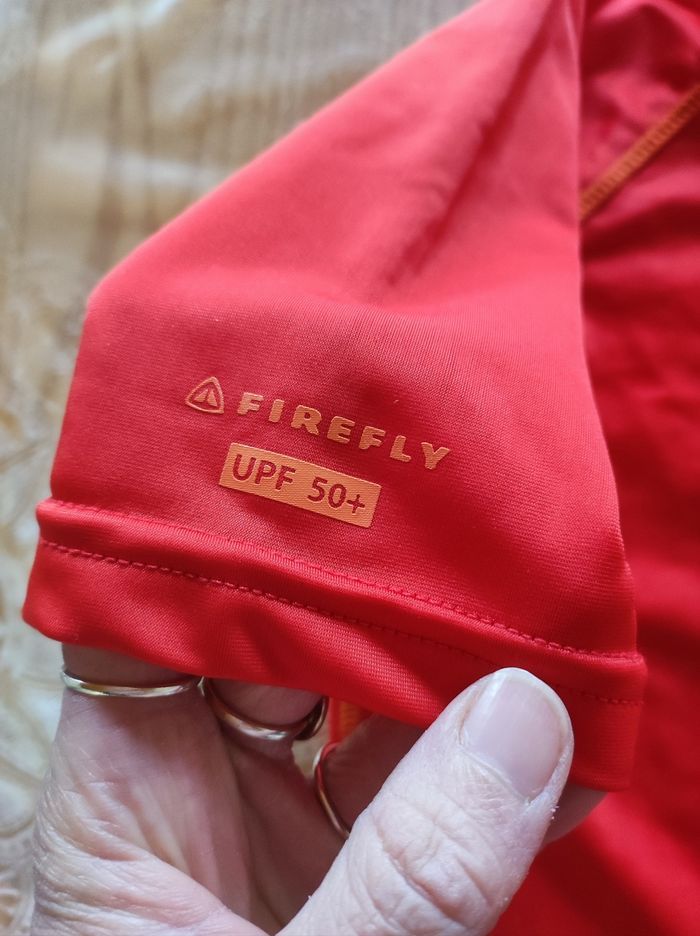T-shirt anti UV rouge taille 12 ans - photo numéro 2