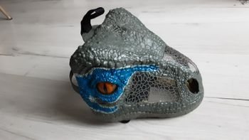 Jeu jouet enfant masque qui rugit et grogne Jurassic World blue