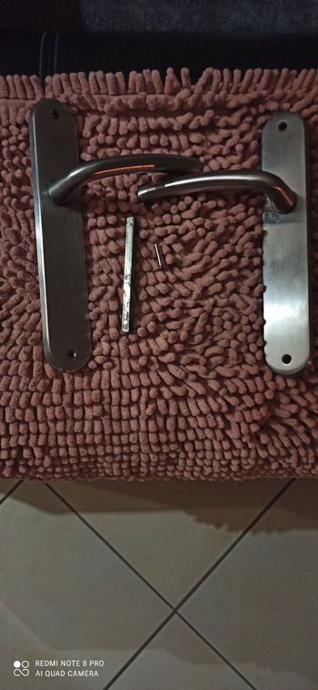 Lor de 7 poignées de porte