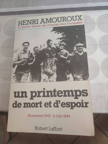 Un printemps de mort et d'espoir