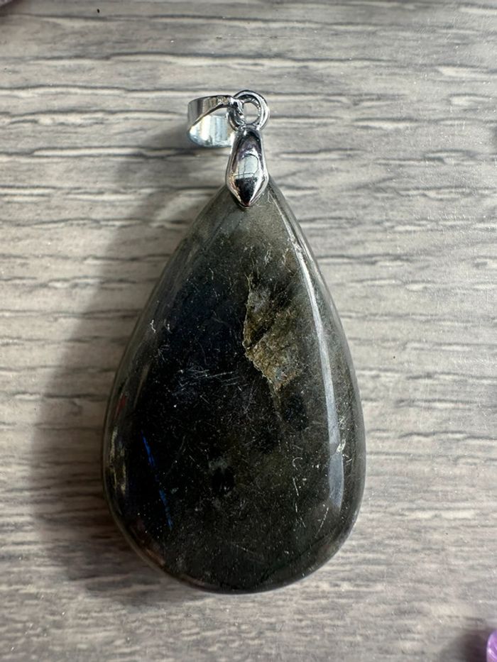 Pendentif en labradorite véritable de Madagascar – Pierre naturelle - photo numéro 4