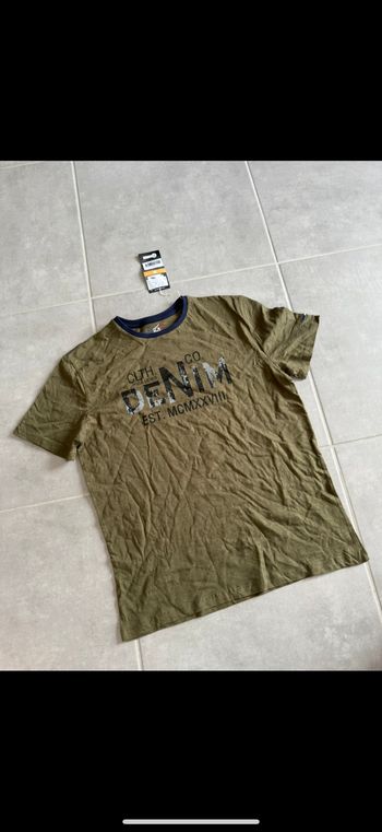 Tee shirt manches courtes