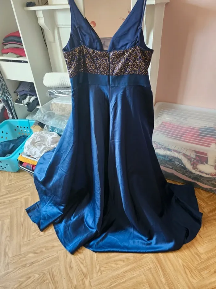 Robe de soiree bleu nuit t48 - photo numéro 4