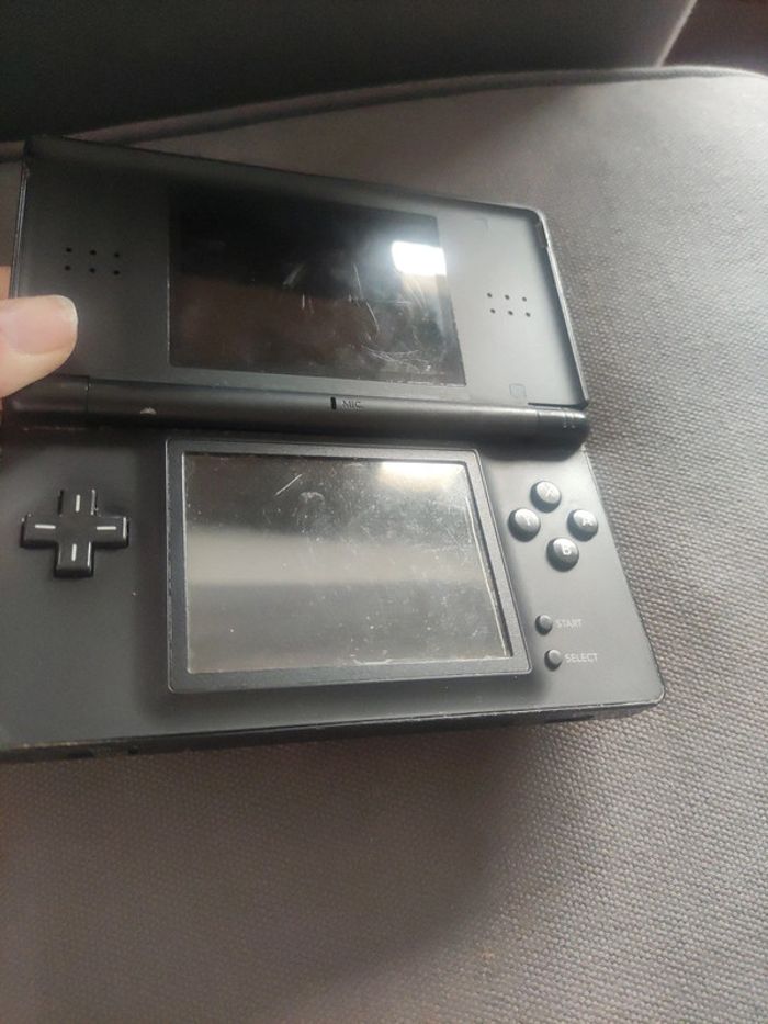 Nintendo ds lite noire - photo numéro 4