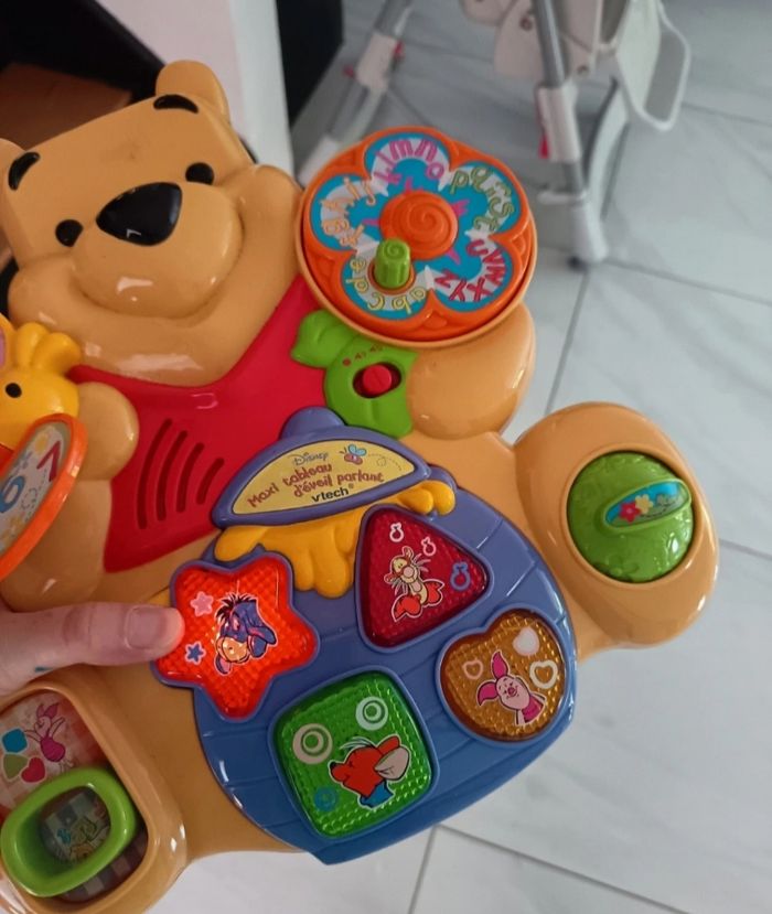Tablette d'éveil musicale et lumineuse Disney - photo numéro 3