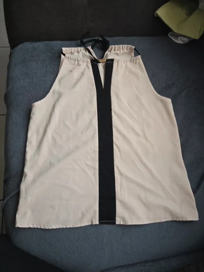 Top beige et noir taille M