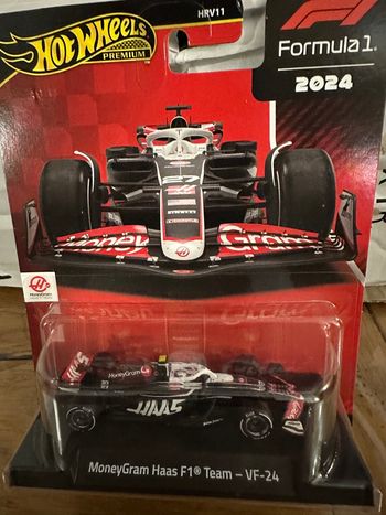 Voiture Formule 1 MoneyGram Haas Hot Wheels Neuf