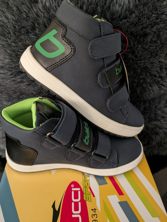 Chaussures garçon. Taille 29. Neuf. Balducci
