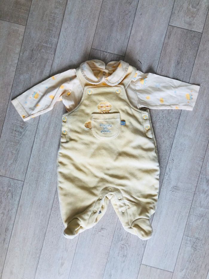 Salopette jaune et tee-shirt fille - photo numéro 3