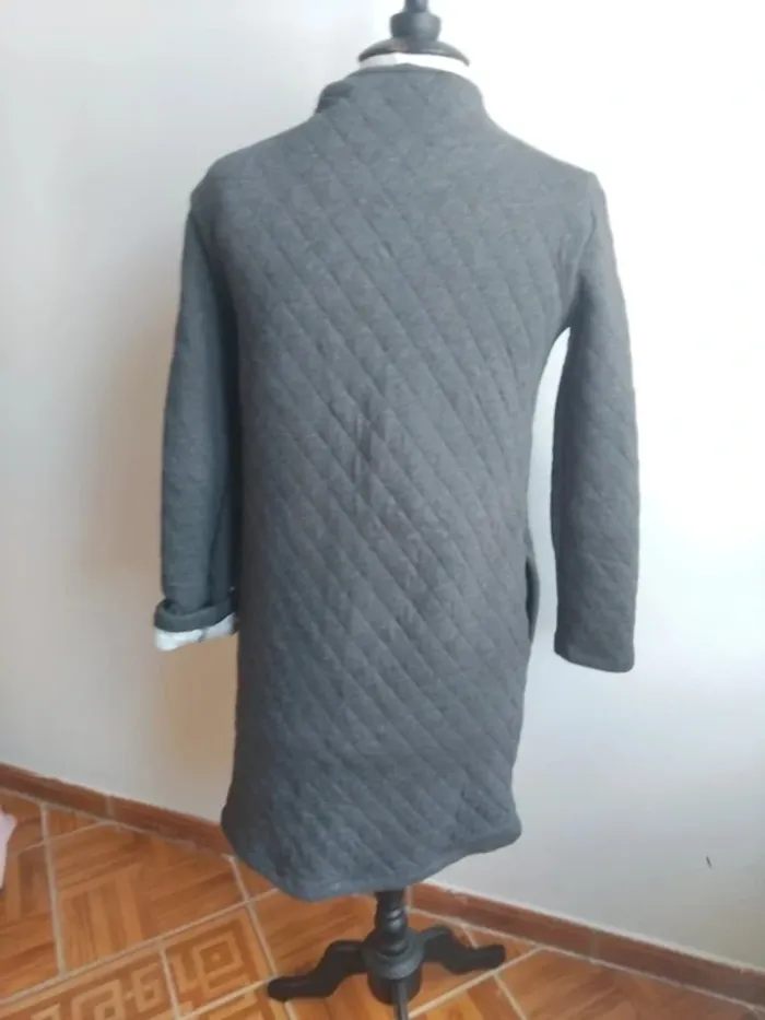 Robe molletonné Petit bateau ornée de 4 boutons métal argenté de  txs - photo numéro 10