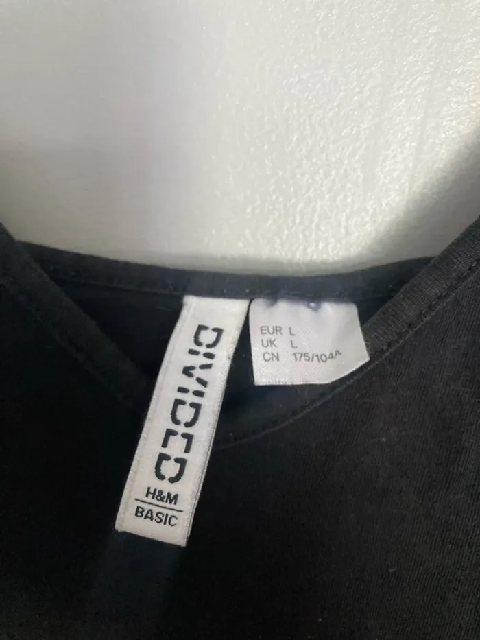 Robe noire fluide H&M – Taille L – bretelles réglables, décolleté V - photo numéro 3