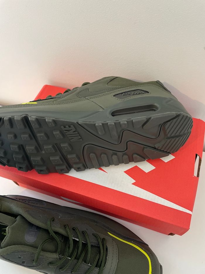 Air Max 90 exclue - photo numéro 3