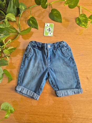 Short tape a l'œil 4 ans