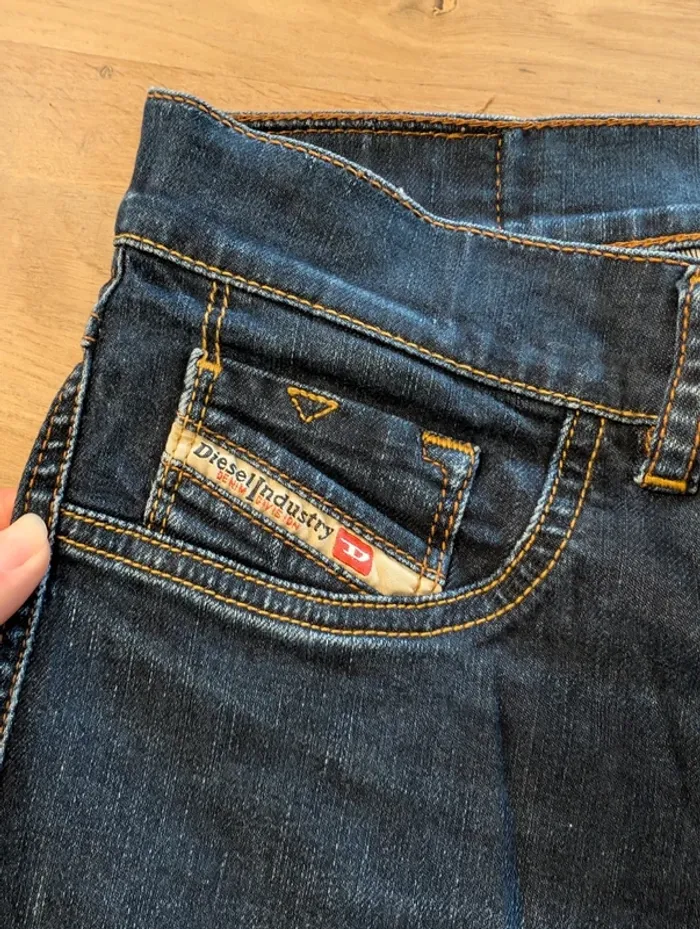 Jeans diesel - photo numéro 3