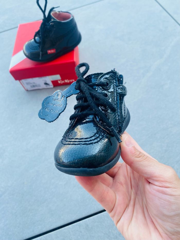 Chaussures kickers fille modèle vernis pointure 19 - photo numéro 5