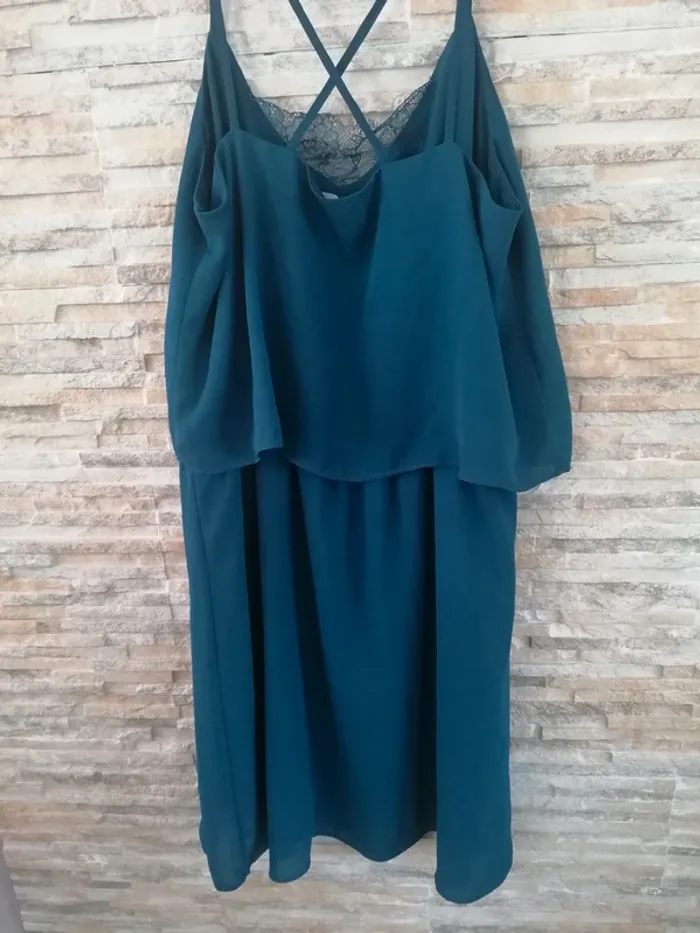 Robe Etam taille 38 #Vêtements_femmes_krocaro - photo numéro 4