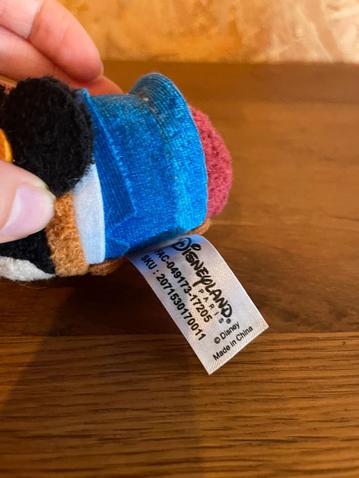 Tsum Tsum officiel Disneyland Paris Mickey Mouse 25 eme anniversaire avec lunettes d’aviateur - photo numéro 8