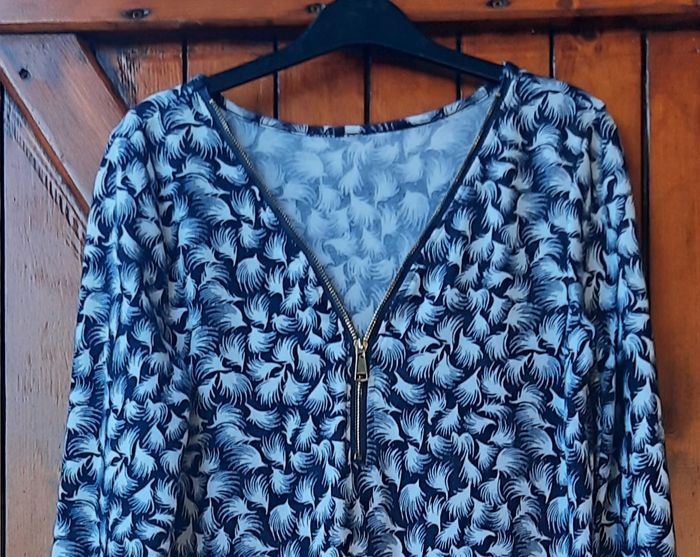 Tunique bleue et blanche, taille 38/M - photo numéro 3